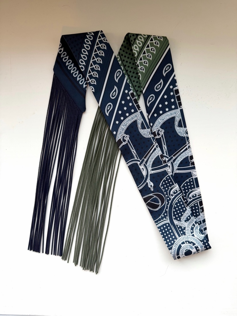 Fringe Twilly - Navy & Olive